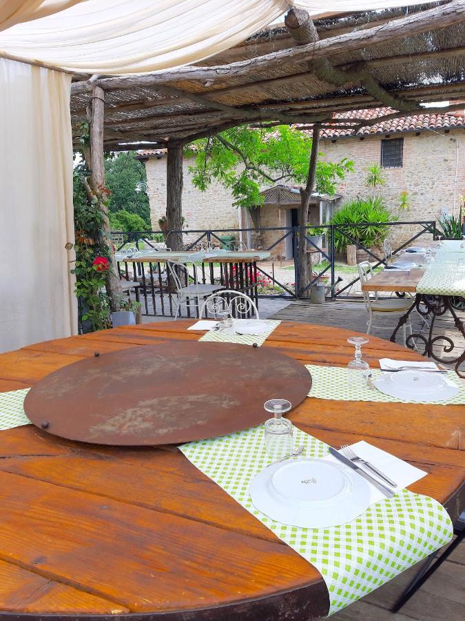 B&B Parco Dei Cavalli Кастел Сан Пиетро Терме Екстериор снимка