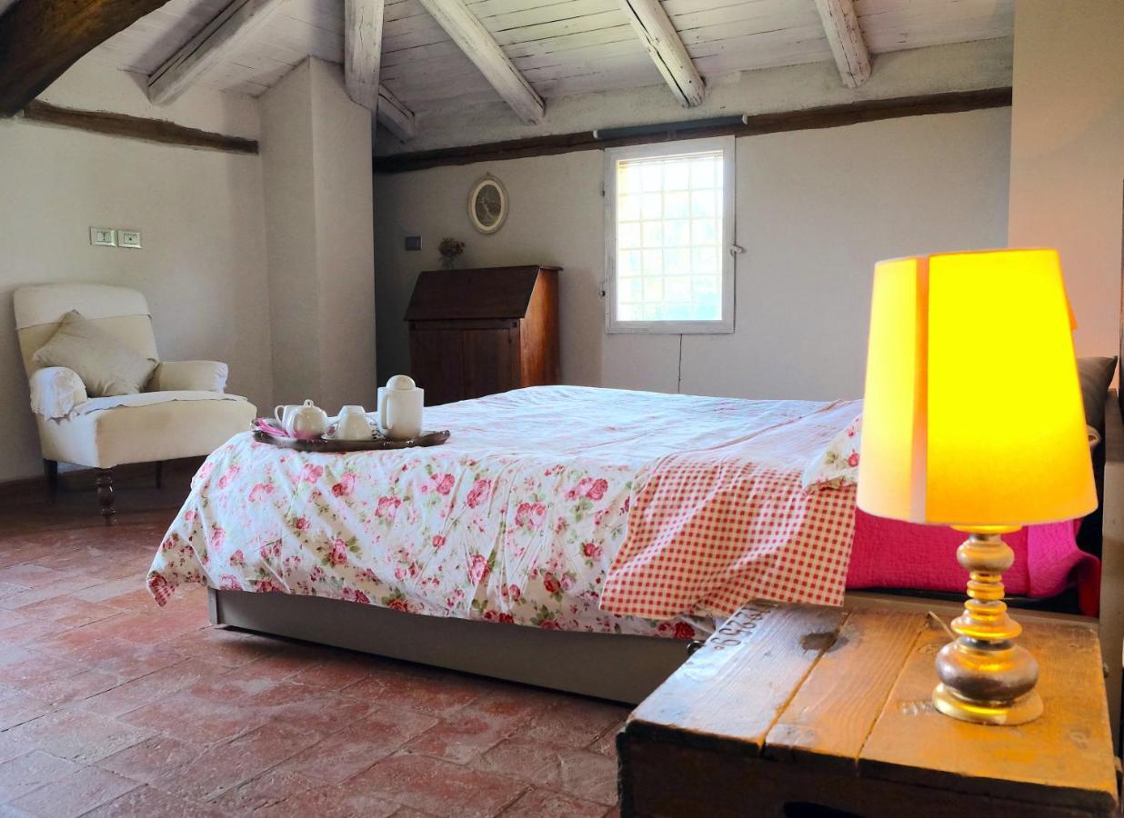 B&B Parco Dei Cavalli Кастел Сан Пиетро Терме Екстериор снимка