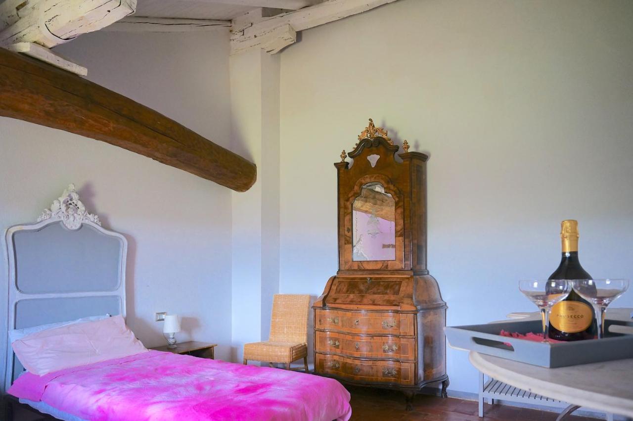 B&B Parco Dei Cavalli Кастел Сан Пиетро Терме Екстериор снимка